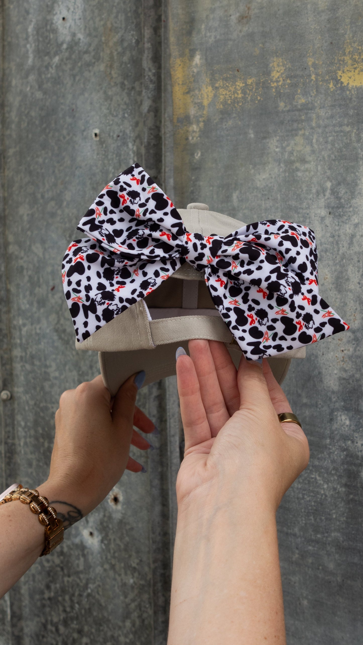 Miss Diva Darling Put a Bow on it Hat