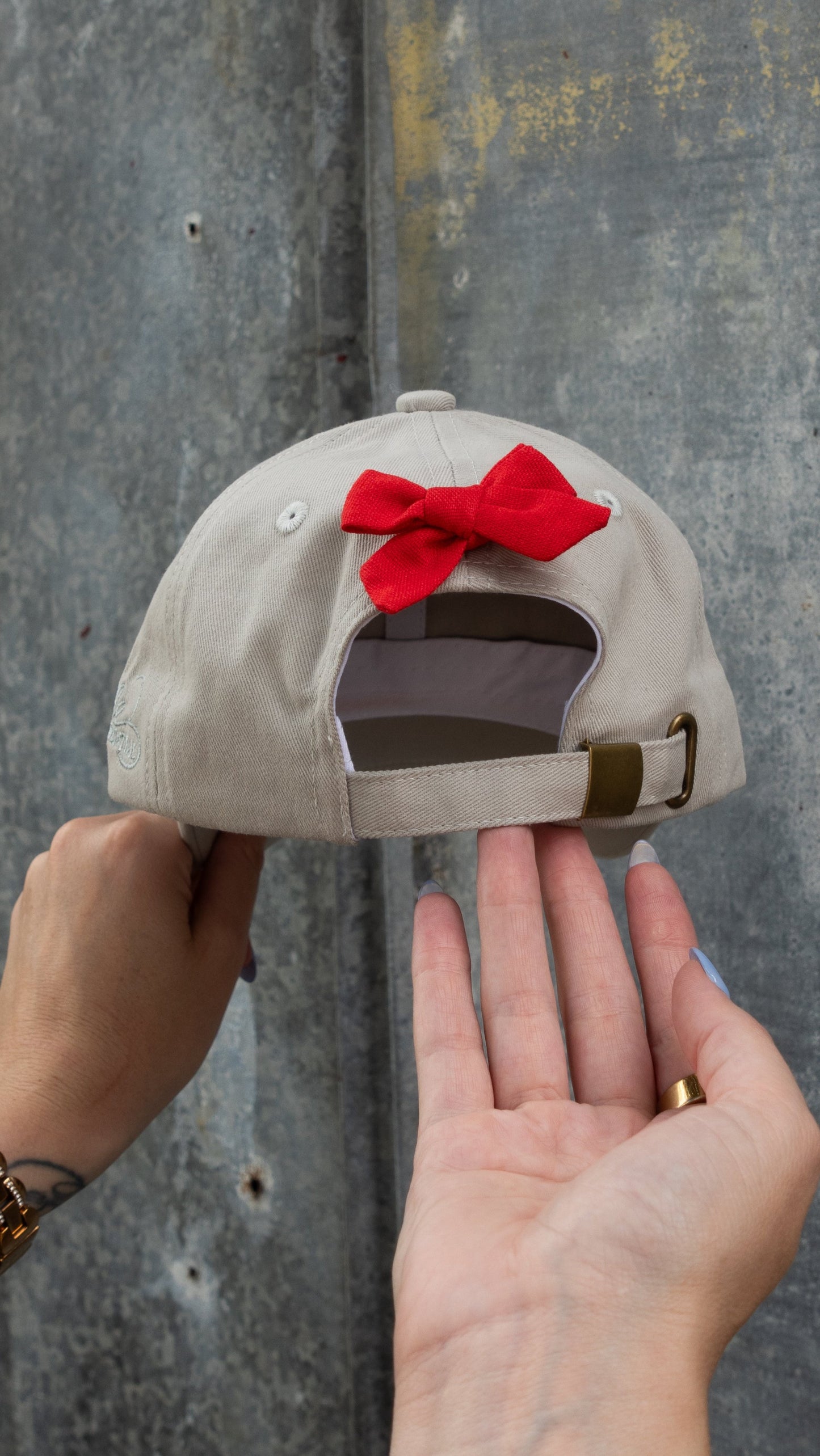 Miss Diva Darling Put a Bow on it Hat