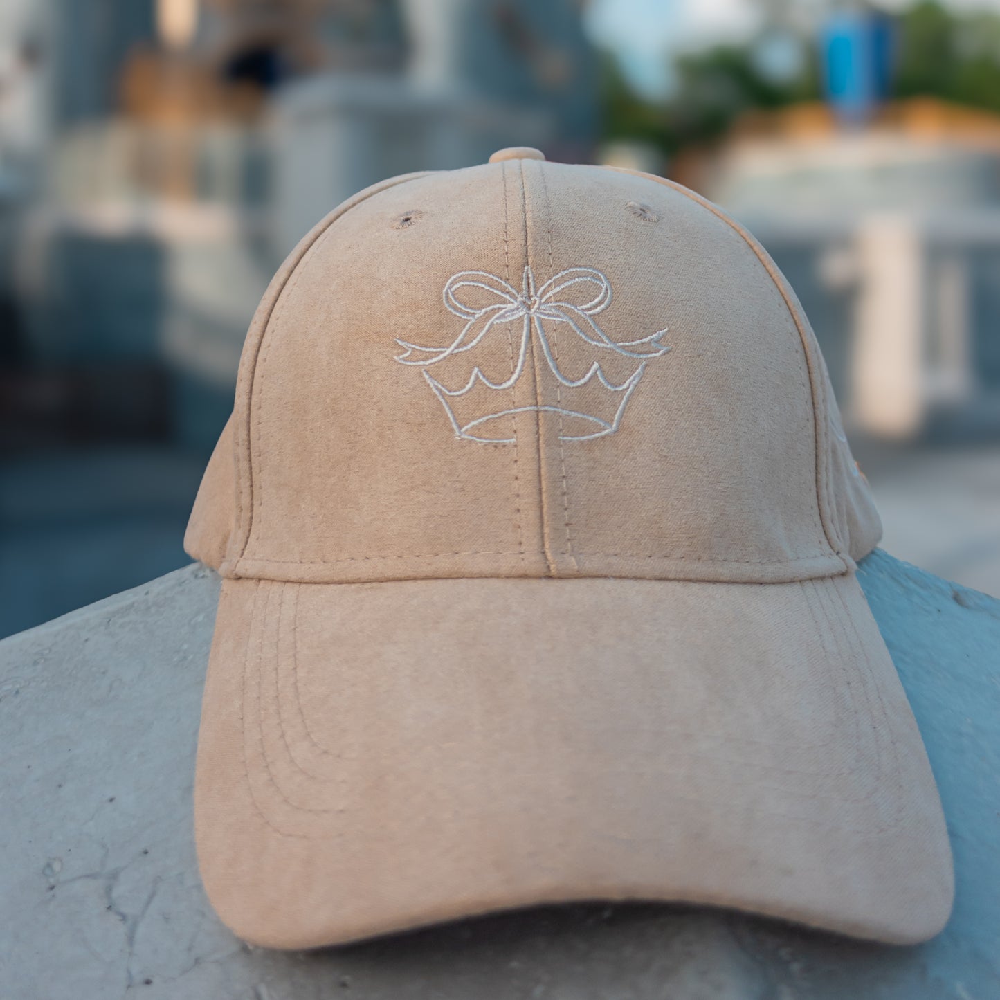 Crown Bowie Silhouette Put a Bow on it Hat