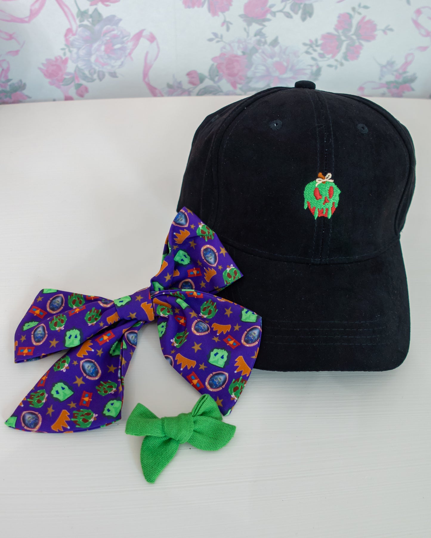 Poison Apple Put a Bow on it Hat